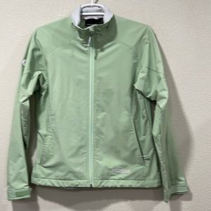 Marmot coat. Women’s medium.  Full zippered pockets.  Green. Golf.  Sports